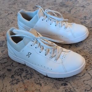 On Cloud The Roger Men's 10.